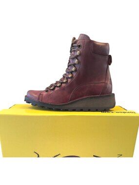 Fly London MaluOO1Fly Size 35 Ankle Boot Lace Up US Size 5 NWB Purple Combat Boo